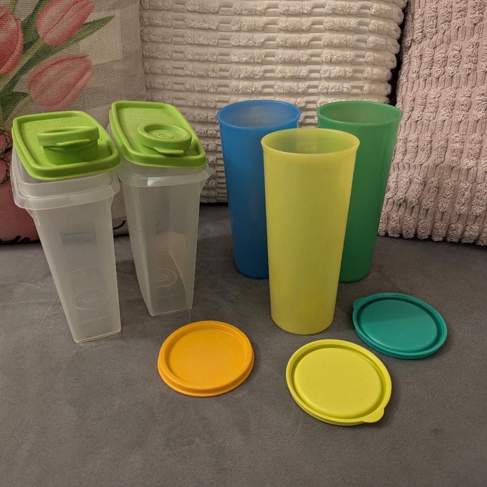 Tupperware Green and Yellow Drinkware Set